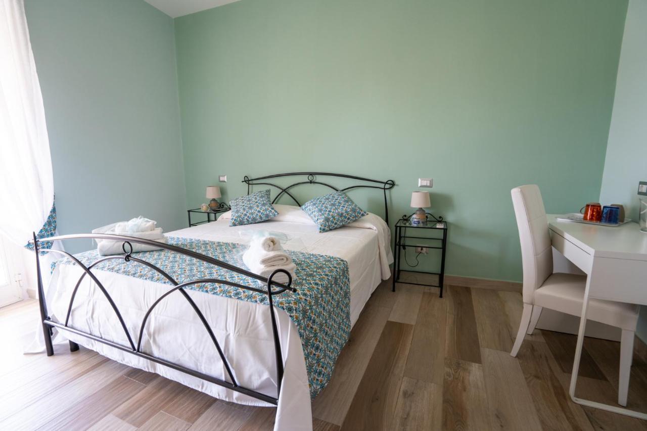 ---5 Minutes From The Sea ---Panorama And A-C Bed and Breakfast Vietri Exteriör bild